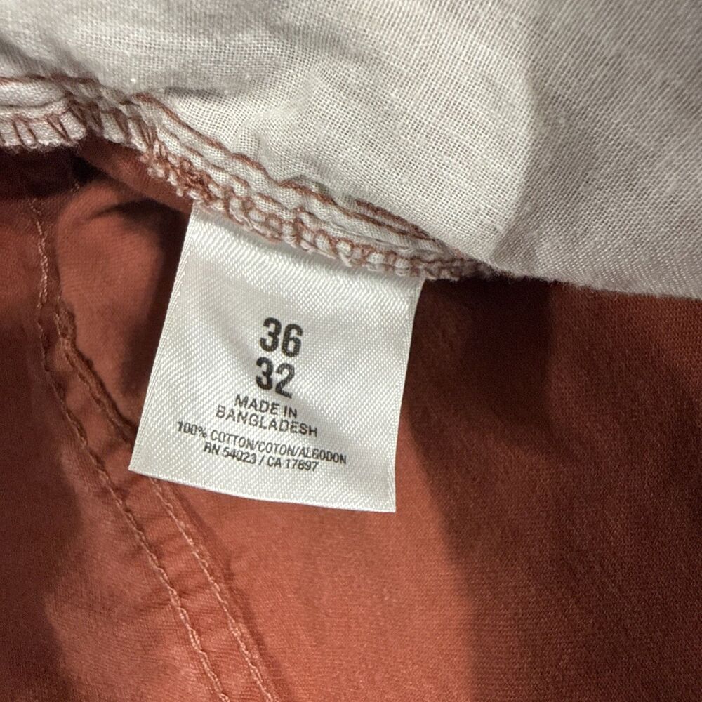 Old Navy Shorts Men’s 36 Red Rust Cotton Cut Off Raw Hem 5 Pocket - Picture 12 of 12